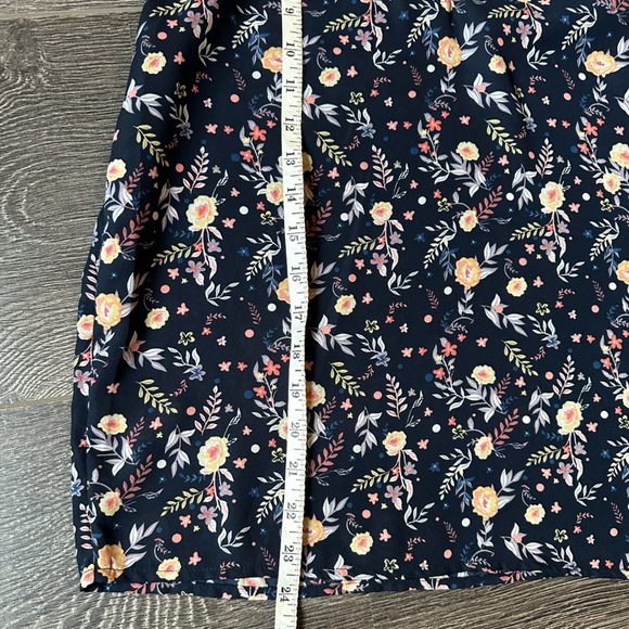 Twik sleeveless blouse with back zipper - Picture 4 of 5